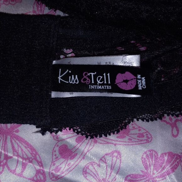 Kiss And Tell Bra - Picture 7 of 7